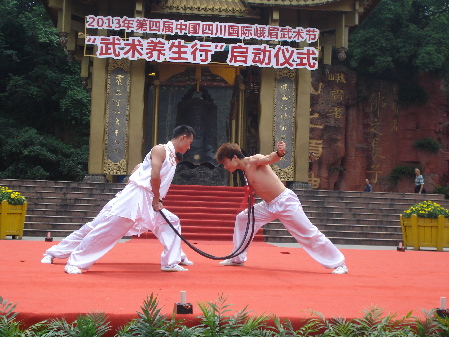 四川旅游出新意 峨眉山武術養生行啟動